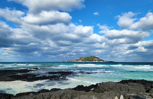 Jeju Premium Small Group UNESCO Day Tour - West Course