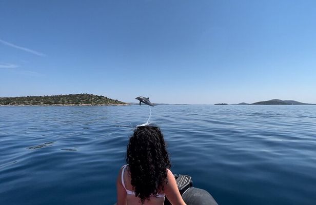 Zadar: Luxury Island Boat Tour, Snorkeling & Unlimited Wine