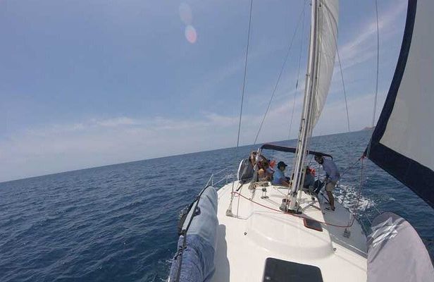 Sailing Snorkel Adventure
