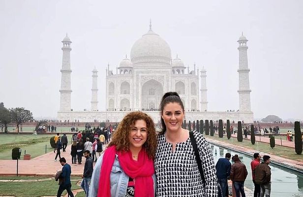 Fatehpur Sikri and Taj Mahal Day Trip from Jaipur