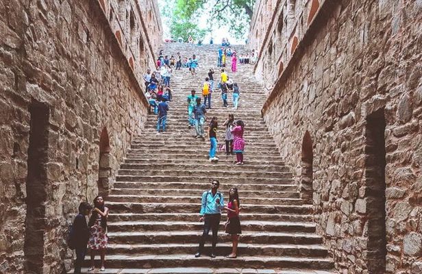 Delhi: Old or New Delhi Half or Full-Day Private Guided City Tour