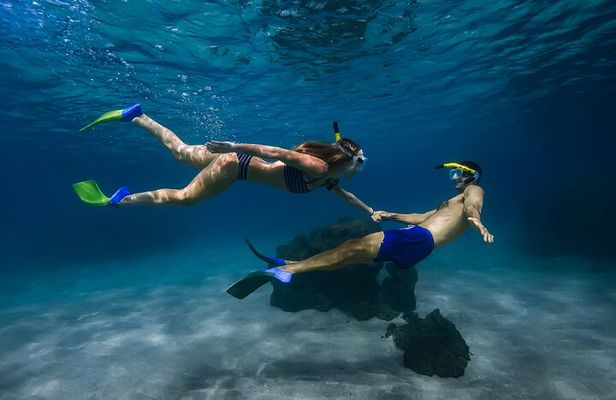 Private Signature Island Experience: LUX Pickup (Kiehi/Wailea)