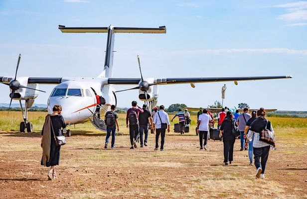 4 Days Maasai Mara Flying Luxury Safari at Mara Simba on Jeep