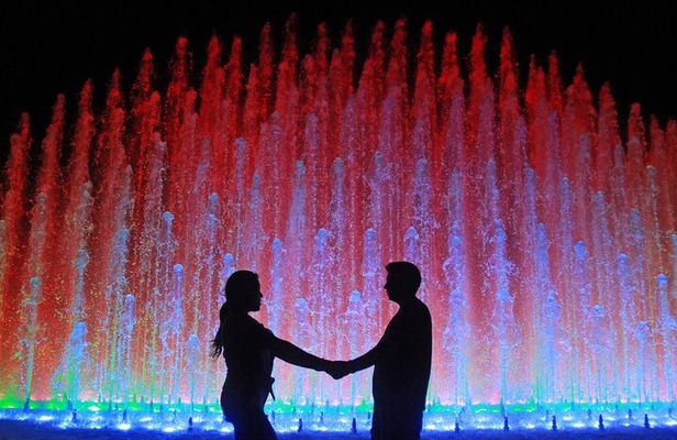 Magic Water Circuit with Dinner show, typical Peruvian dances.