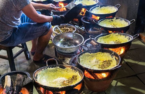 Saigon Food Safari by US Army Jeep