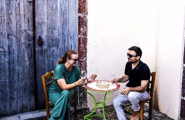 Santorini Wine Tour in two or three Wineries 