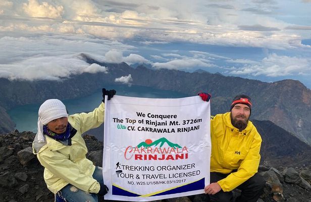 MOUNT RINJANI CLIMB 2DAYS to Crater rim 