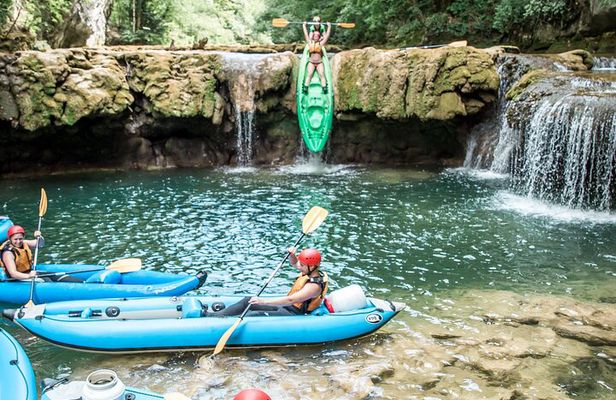 From Zagreb: Plitvice Lakes Tour with Kayaking Experience