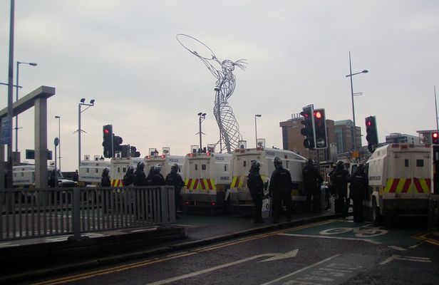 Belfast Troubles Murals Street Art and Peace Wall Walking Tour