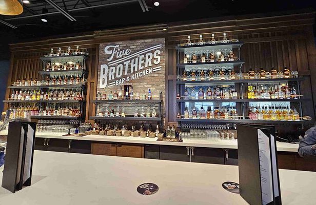Private Bardstown Bourbon Trail Transportation - Maker's & More