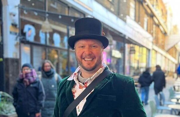 London Soho Rock and Roll Pub Tour with Guide