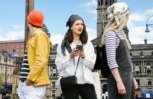 Fun and Flexible Treasure Hunt Around Glasgow with Cryptic Clues