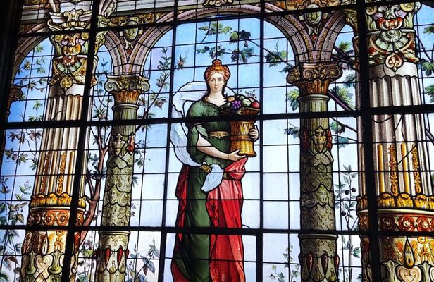 Private and Guided Tour to Chapultepec Castle with Transportation