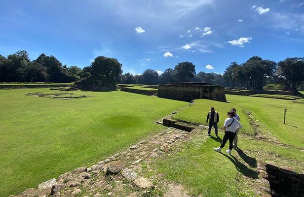 Iximche Ruins Tour from Antigua