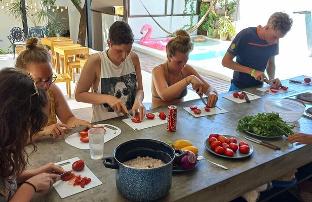Mexico on Your Plate: Hands-On Cooking Experience