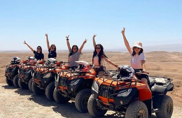 Marrakech: Agafay Desert Quad Biking Tour Sunset and Dinner show