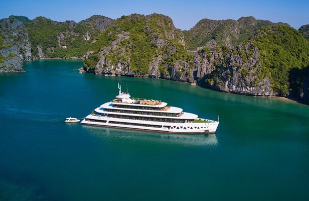 Elite of The Seas - Luxury 3 Days Cruise in Halong & Lan Ha Bay