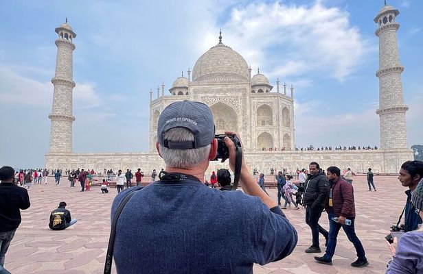 Taj Mahal and Agra Private Day Tour by Car from Delhi