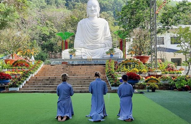 Mindfulness Meditation Retreat 2 Days 1 Night in Ho Chi Minh City