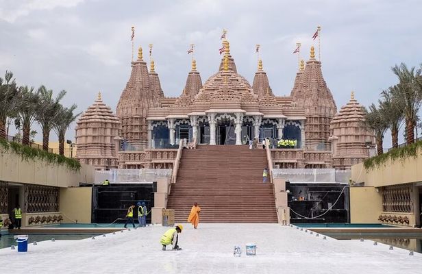 BAPS Hindu Temple Visit with Abu Dhabi Sightseeing