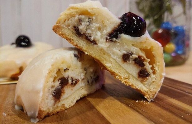 Catania: Best Street Food Tour with 5 Tastings