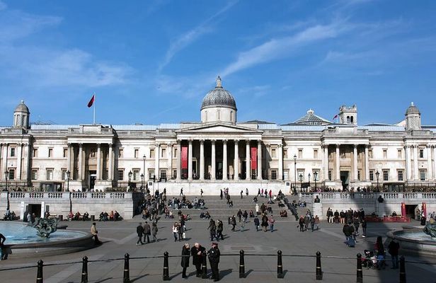 London Self-Guided Murder Mystery Tour by Trafalgar Square