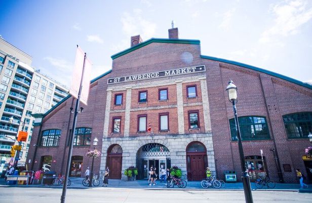 Best of Toronto: Bus Tour, Tasting & Cruise