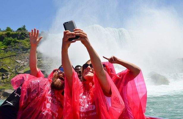 Niagara Falls 5 Hour Tour with Boat Ride & Butterfly Conservatory