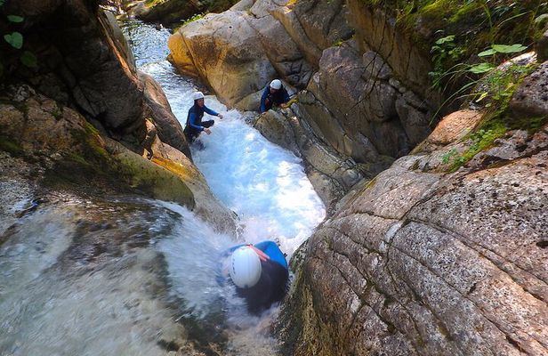 Canyon Aventure in the Ossau valley in Laruns (64440)