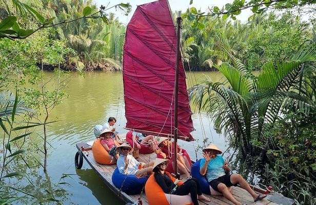 Ben Tre Mekong Zig Zag: Scooter, Sailboat, and Food (Full day)