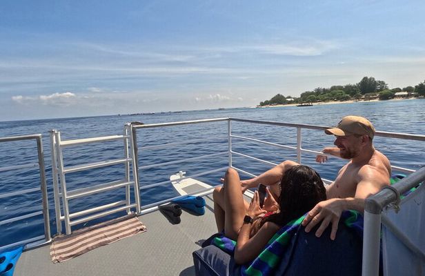 Gili Hai 3 Islands BBQ Cruise