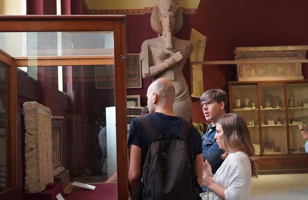 Private Tour Egyptian Museum & Islamic Cairo with a Gourmet Lunch