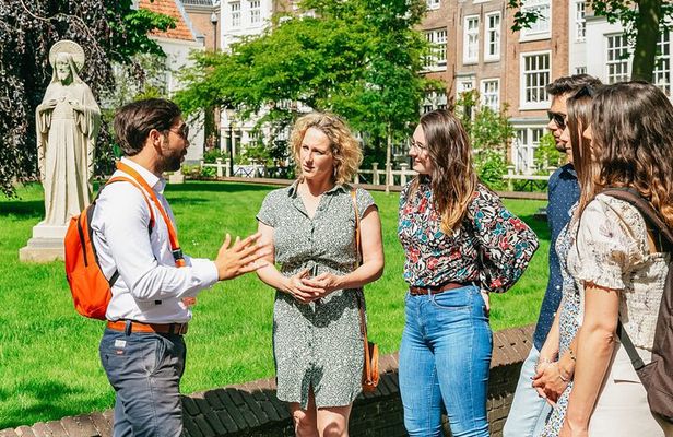 Secrets of Amsterdam Walking Tour plus Dutch Sweets Tasting