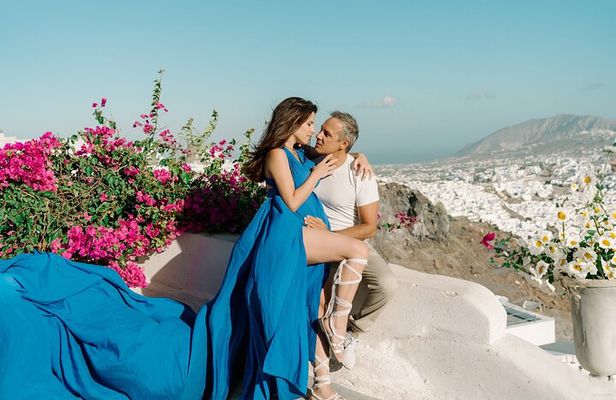 Santorini Private Tour and Professional Photoshoot