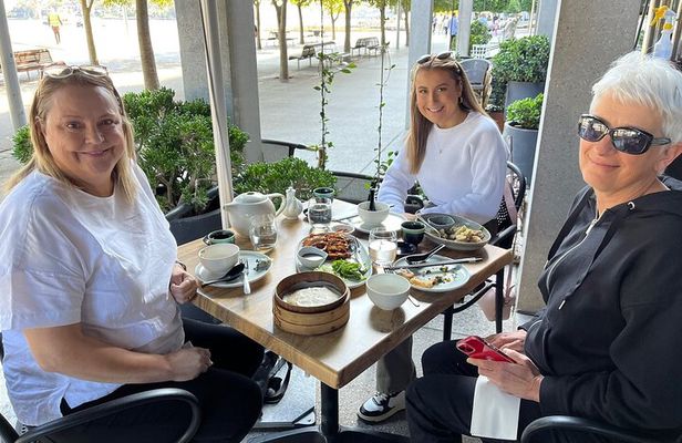 Taste of Sydney Tour (mini coach)