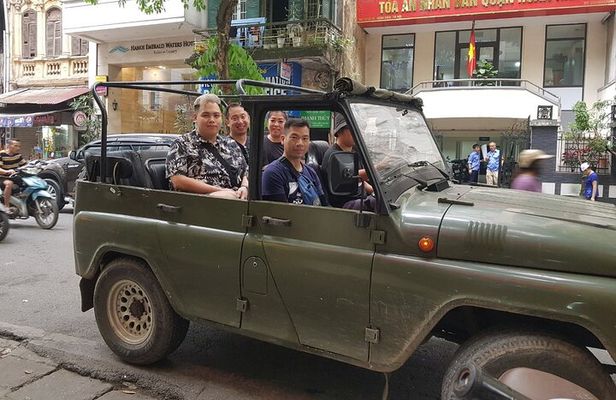 Hanoi Jeep Tour with sightseeing, street food and train street