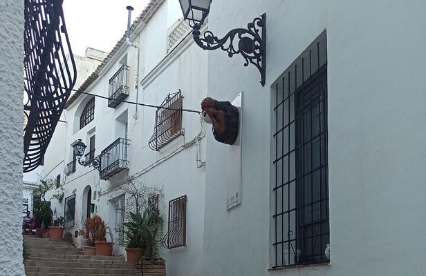 Excursion to Guadalest, Altea and entrance to the Fuentes del Algar
