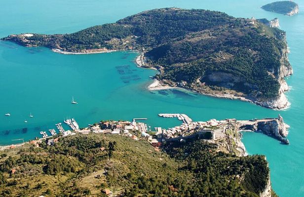 Shared Boat Tour in the Gulf of Poets in La Spezia