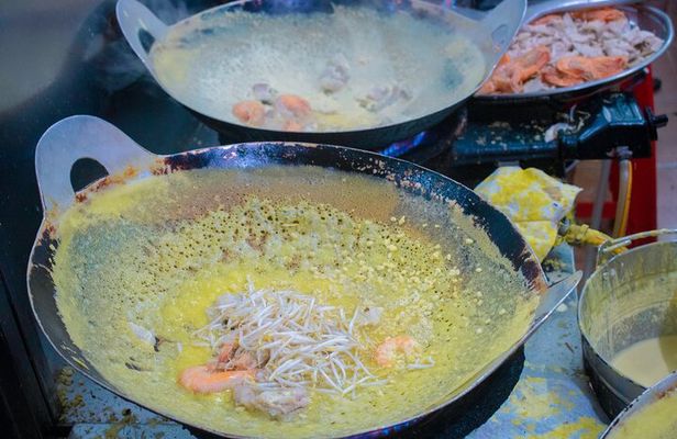 Private Saigon Ultimate Street Food & Motorbike Experience