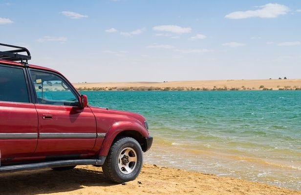 Fayoum Oasis Adventure 4WD Desert Safari with Traditional Lunch 