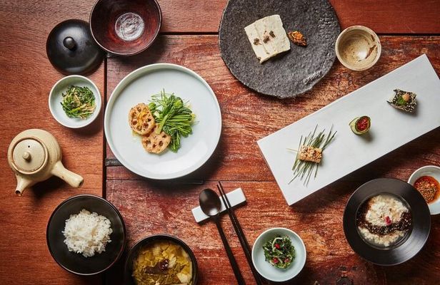 Seoul Vegan Delight Temples, Teas and Treats Tour