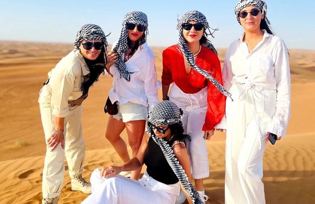 Private Morning Desert Safari Dubai with Dune Bashing & Sandboard