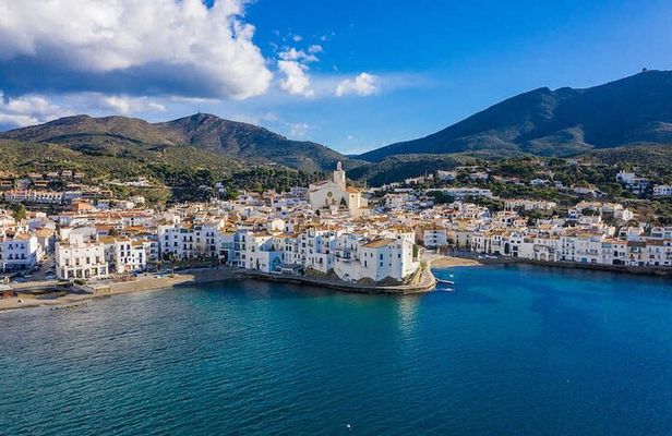 Boat Trip to Cadaqués from Roses with STOP 1:30h/2H in Cadaqués