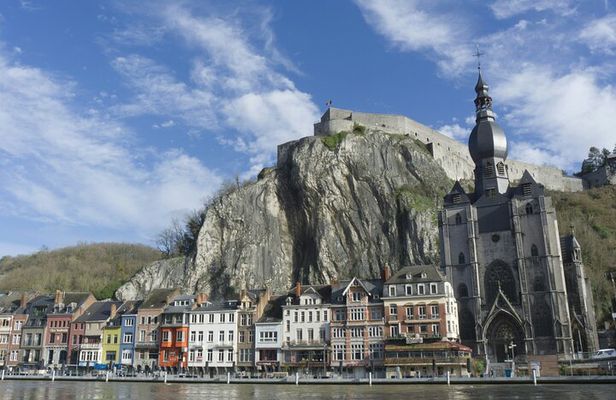 Dinant's Riverside, Castle and Beer Monastery Expedition