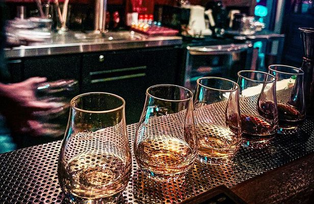 Bar Hopping in Bohemian El Cangrejo