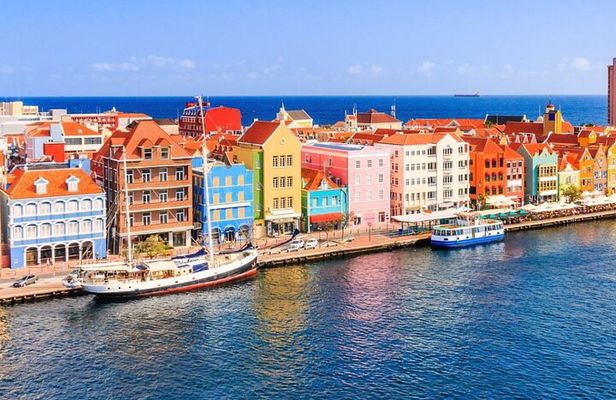 Colors & Flavors: City, Culture & Authentic Blue Curaçao Tasting