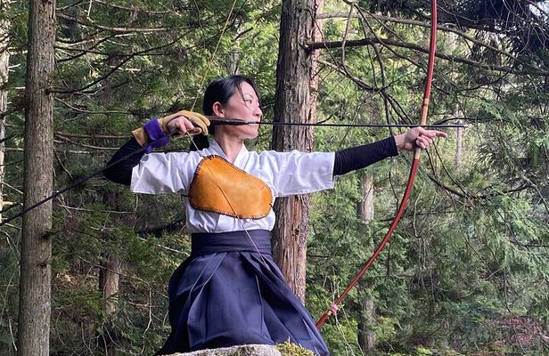 Kyudo Traditional Japanese Archery Experience in Hiroshima