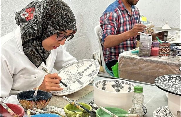Fez Pottery Classes: Art and Culture Pottery Experience in Fes