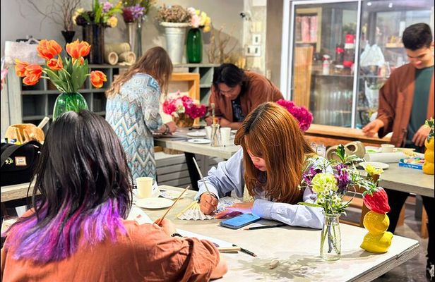 Japanese Fan Painting Workshop ~ in a Tokyo Flower Shop