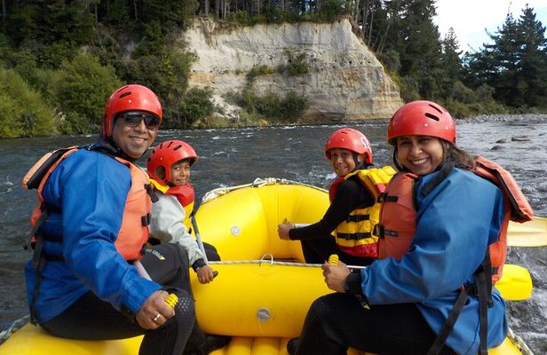 Family Float Grade 2 Whitewater Adventure in Tongariro River